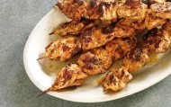 3 рецепта шашлыка из курицы на гриле. Все дело в маринаде! 3 рецепта шашлыка из курицы на гриле. Все дело в маринаде!