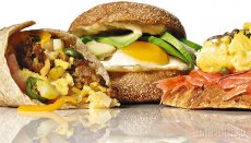 Фото 1 - Что приготовить из яиц на завтрак: 3 питательных мужских рецепта