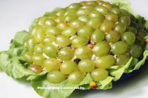 Салат с курицей и виноградом